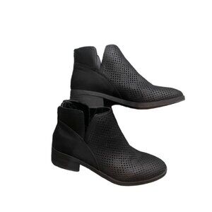 Steve Madden Boots 7 Shoe Black Booties Chunky Heel Shoes Spring Footwear Boot 7